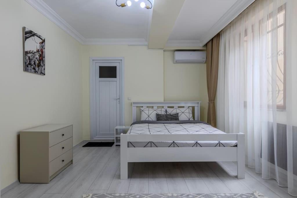 Fatih'te Yeni 3 Odali No 1 * Istanbul
