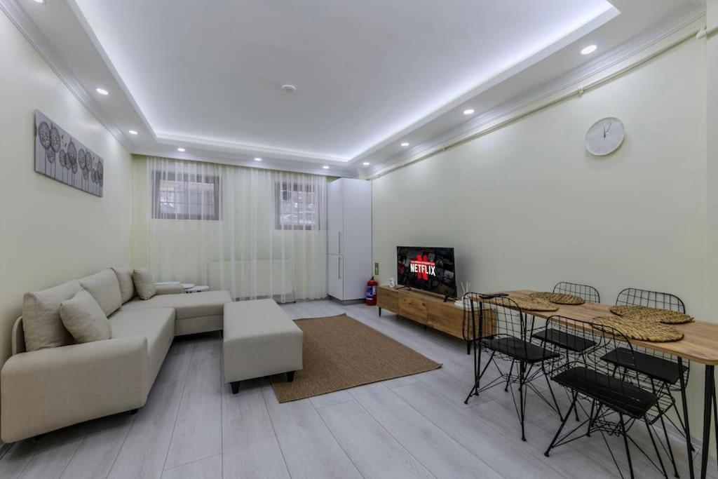 Daire Fatih'te Yeni 3 Odali No 1 İstanbul